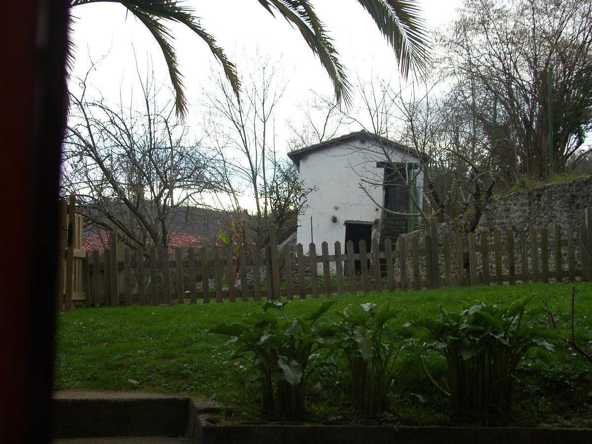 Posada El Pareón Sirviella Exterior foto